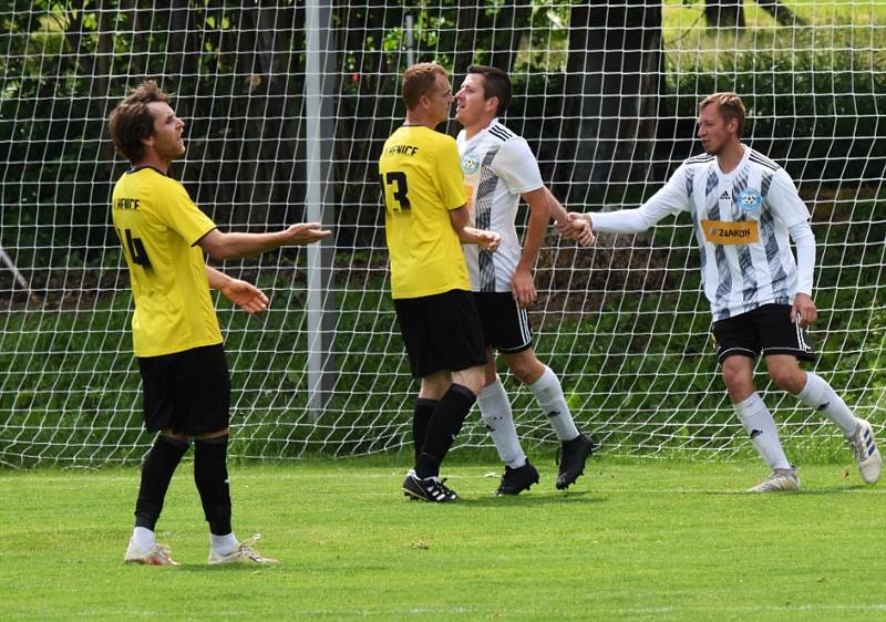 Fotbalová I.B třída: Sousedovice - Lhenice 1:2 (1:1).