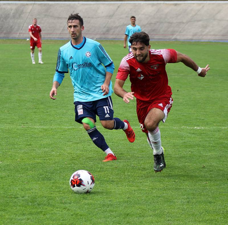 7. kolo FORTUNA divize A: SK Petřín Plzeň (červení) - SK Otava Katovice (modří) 7:0.