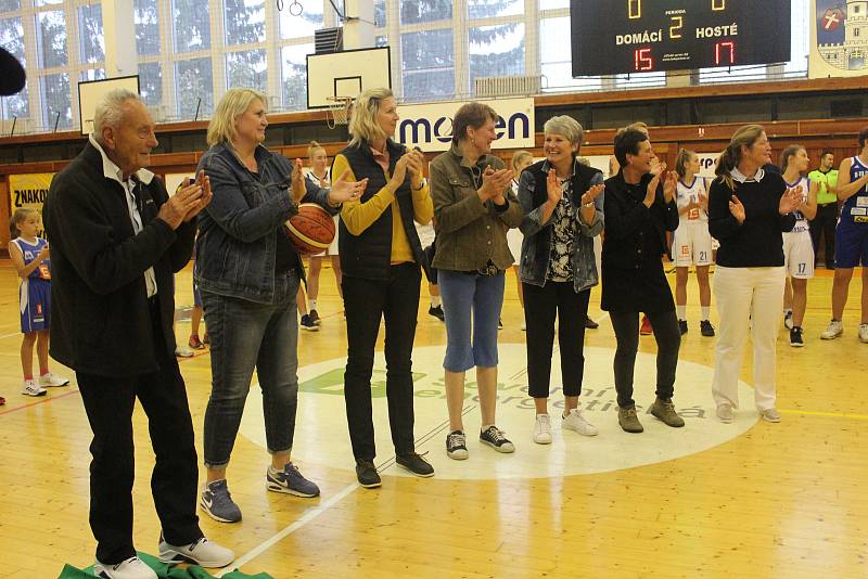 Křest Zlaté knihy strakonického basketbalu.