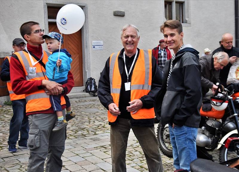 Soutěž Šumavou byla plná vzpomínek a krásných strojů.