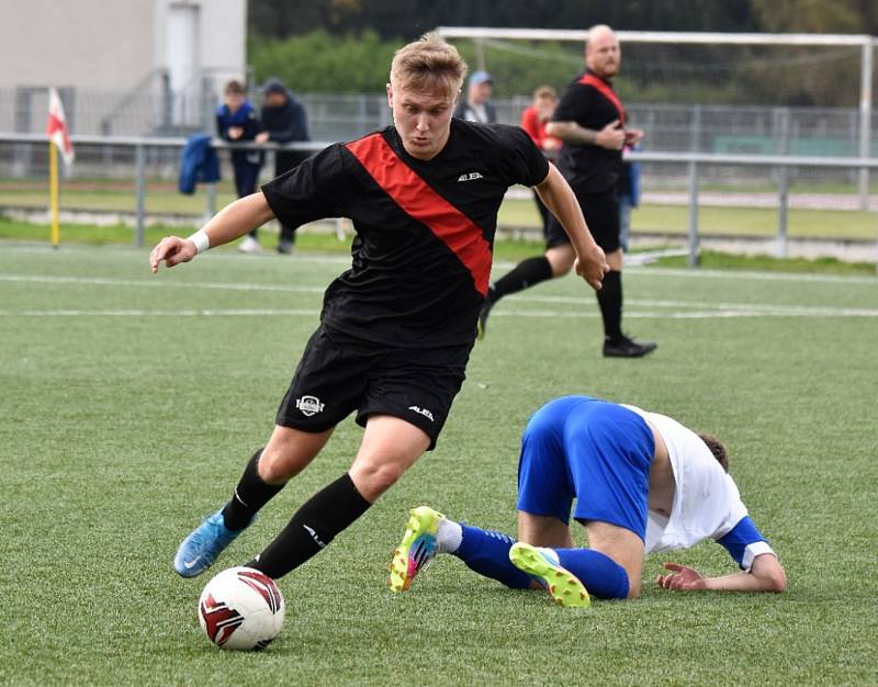 Fotbalový KP: Junior Strakonice - AL-KO Semice 2:2 (0:1).