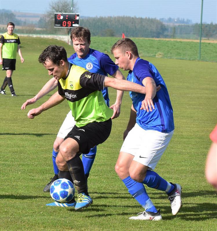 Fotbalový krajský přebor: Osek - Lom u Tábora 1:1.