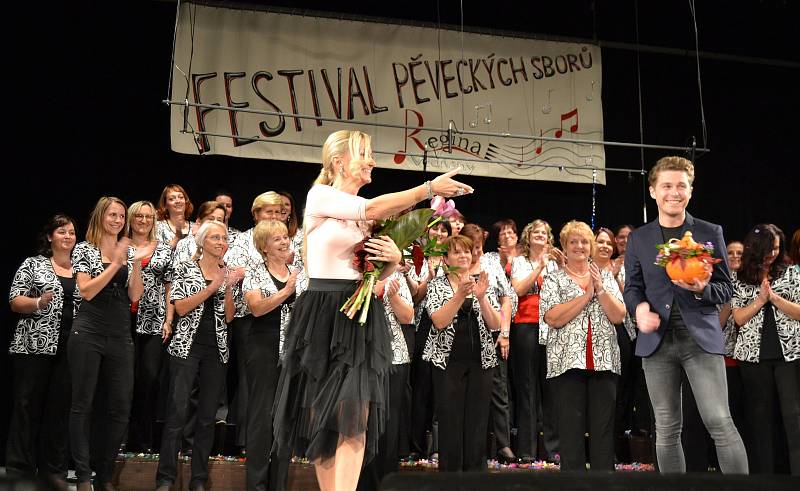 Osmý ročník přehlídkového hudebního Festivalu pěveckých sborů Zdeňky Zárubové ve Vodňanech.