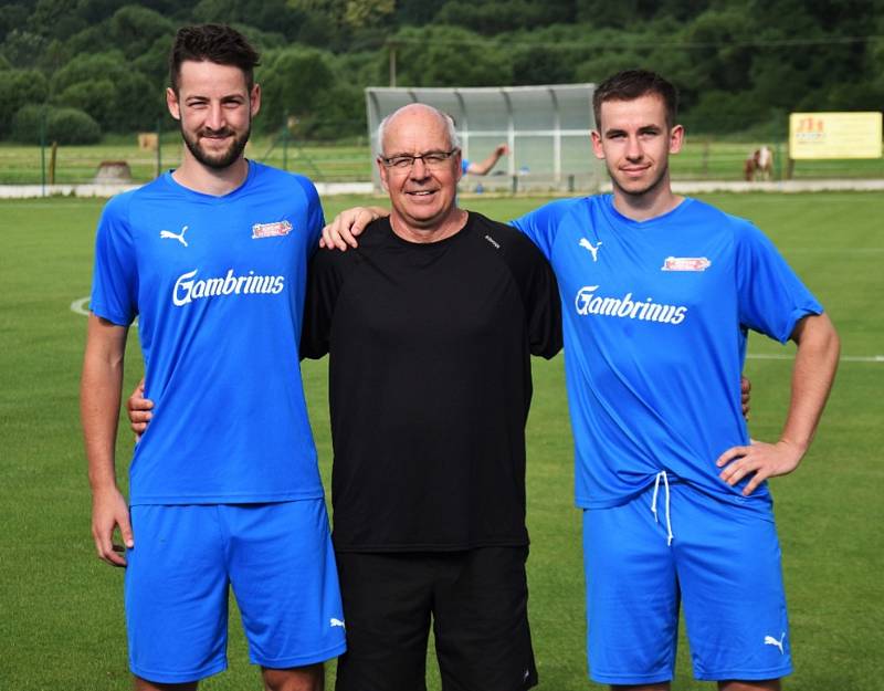 Přátelský fotbal: Sokol Bavorov přípravky 1999 - 2007 - FC Písek st. dorost 8:5.