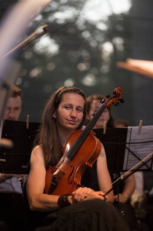 V pátek 26. července 2019 se na zámku Blatná konal koncert slavné vídeňské filharmonie Donau Philharmonie Wien.