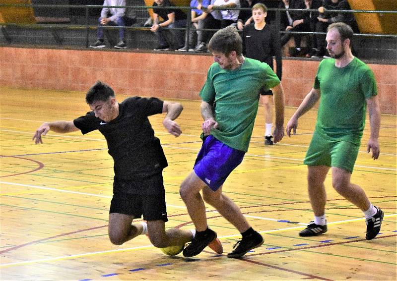 Vodňanská liga: Se-šlost - Sokolská louka 3:4.