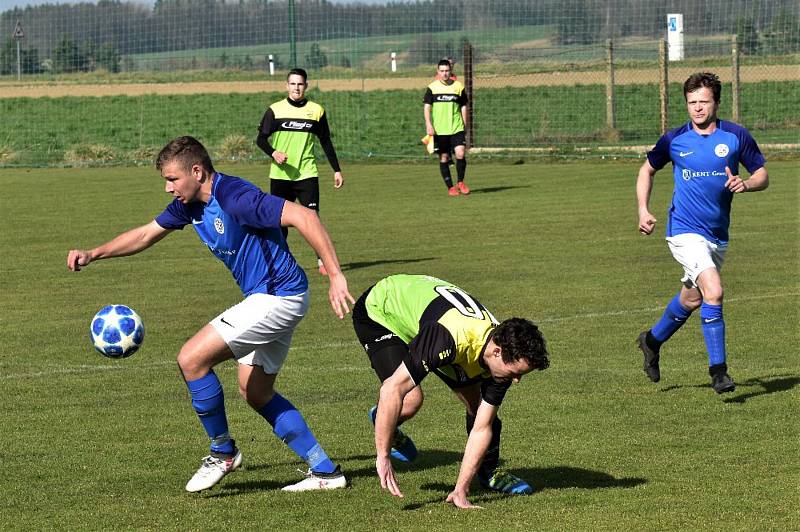 Fotbalový krajský přebor: Osek - Lom u Tábora 1:1.