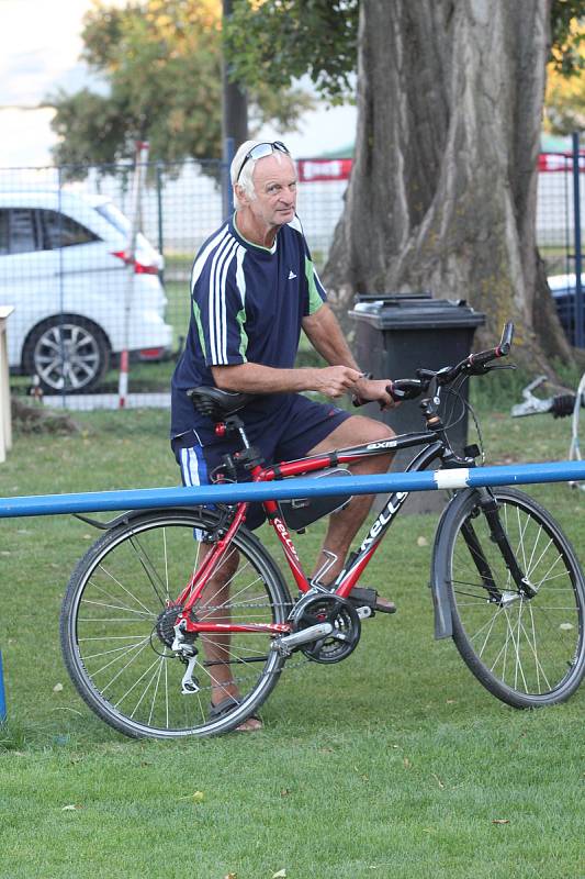 Z utkání Strakonice ČFL - Internacionálové 4:5 (penalty 5:4).