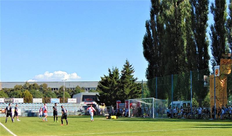 Ve Strakonicích se hrál fotbal pro Jakoubka Jandu.