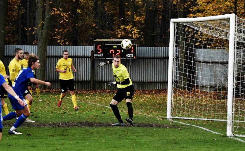 Fotbalová divize: Otava Katovice - Viktoria Mariánské Lázně 5:1 (1:0).