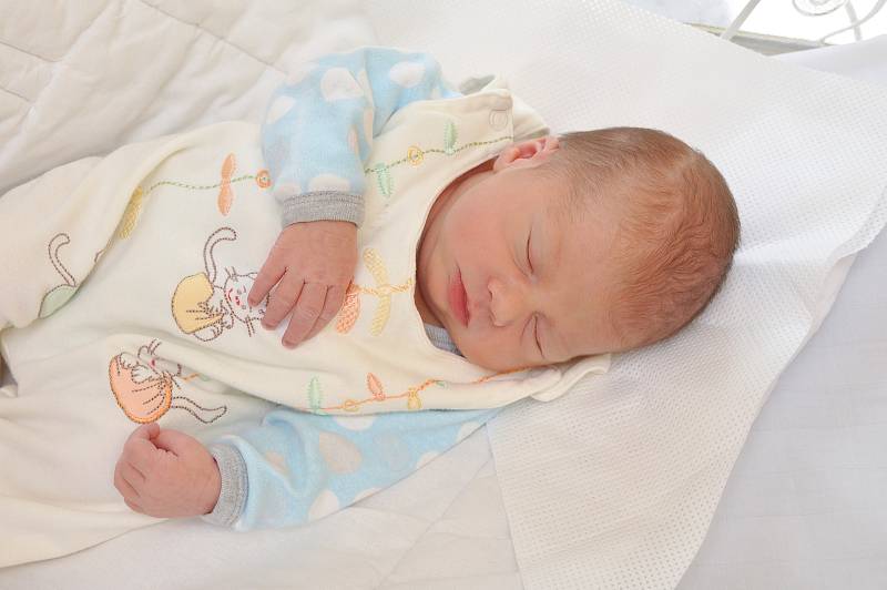 Rozárie Čadková z Blatné. Rozárka se narodila 19. srpna 2019 v 18 hodina a 27 minut a její porodní váha byla 2 700 gramů. Na miminko se doma těšil čtyřletý Vojtíšek.