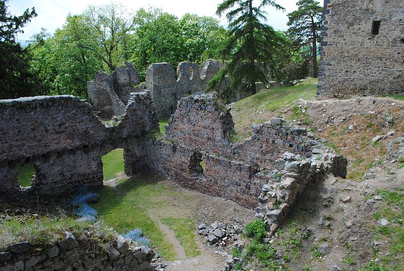 Přijďte zažít středověk na hrad Helfenburk.