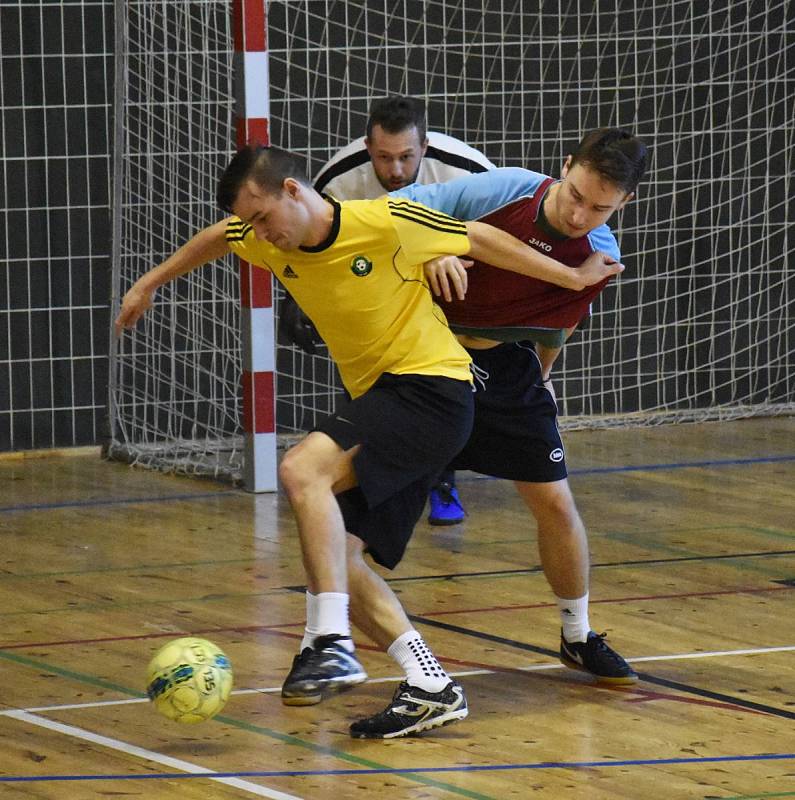 Vodňanská liga: DG303 - FC Mexico 4:3.