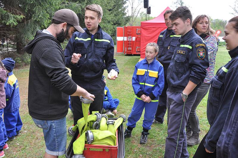 Na Křemelce ve Strakonicích se v sobotu 4. května uskutečnil již dvanáctý ročník soutěže kolektivů mladých hasičů Otavský Plamínek.