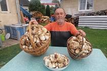 Martin Daniel z Číčenic během tří hodin našel stovky hříbků a dvě rarity.