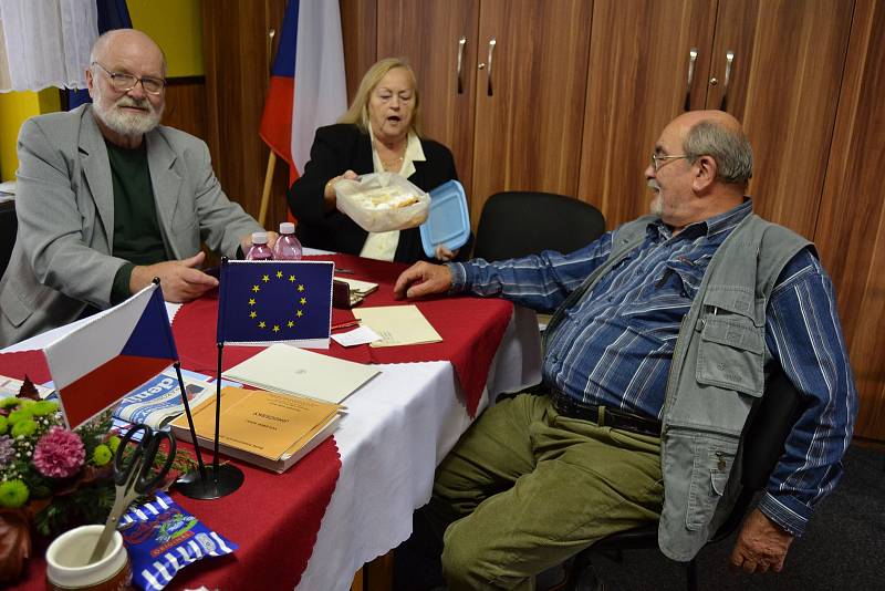 Vodňany - Také volby v Číčenicích zaznamenaly letos mimořádně velkou účast voličů.