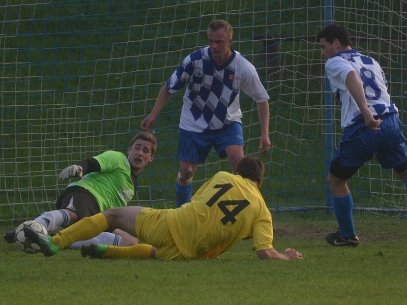 Sedlice doma podlehla Hluboké 0:2.