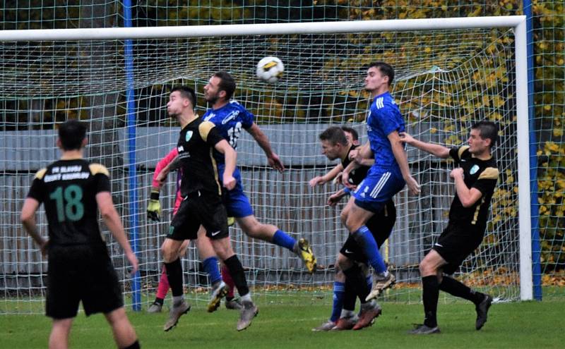 Fotbalvá divize: Otava Katovice - Slavoj Český Krumlov 2:1 (1:0).