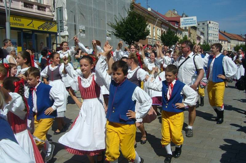 Mezinárodní dudácký festival je velkolepá akce. Fotky z roku 2016.