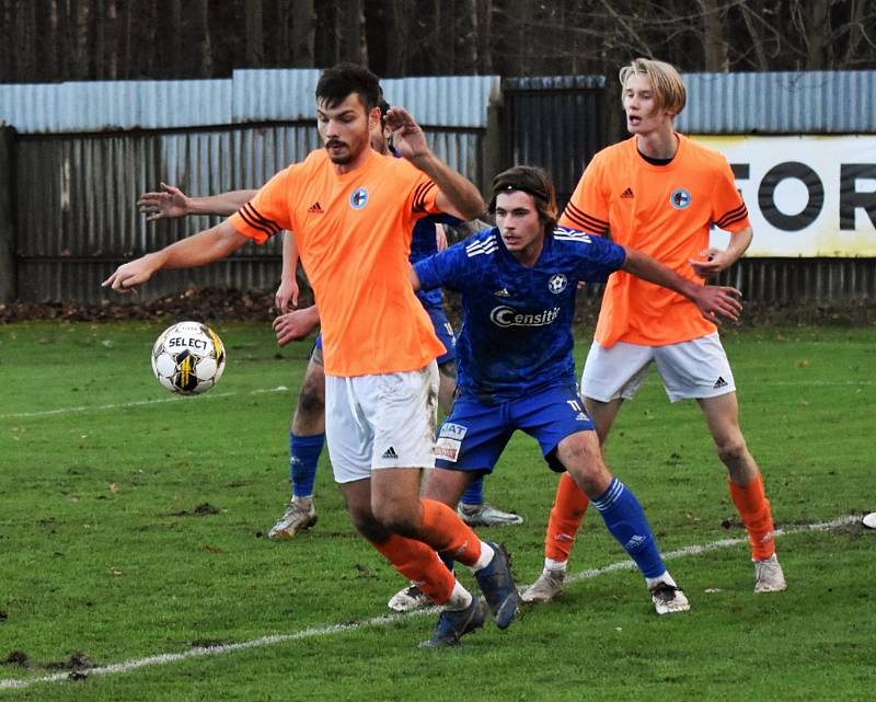 Fotbalová divize: Katovice - Hořovice 1:0 (0:0).