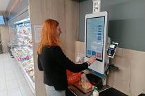 Otevření bezobslužné prodejny potravin COOP ve Strakonicích.