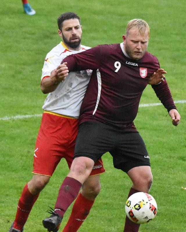 Fotbalový OP Strakonicka: Junior B - Štěkeň 4:1.