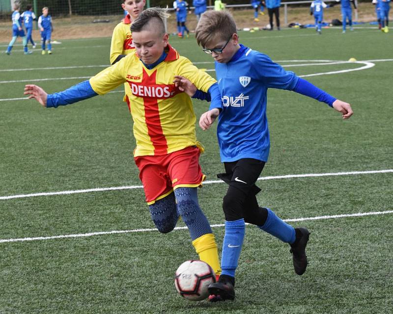 Žáci Junioru Strakonice se v přípravě utkali s fotbalisty FC MAS Táborsko.