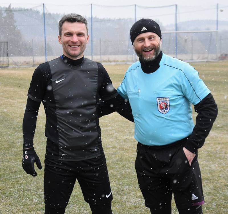 Fotbalová příprava: Katovice - Olešník 2:4 (1:0).