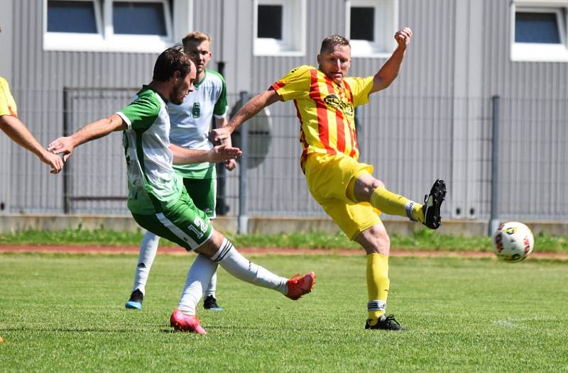 Fotbalová I.B třída: Junior Strakonice B - Střelské Hoštice 2:0 (1:0).