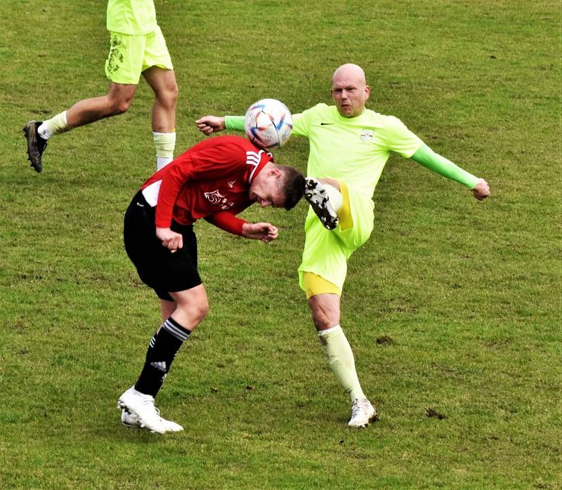 Fotbalový KP: TJ Osek - Týn nad Vltavou 0:0.