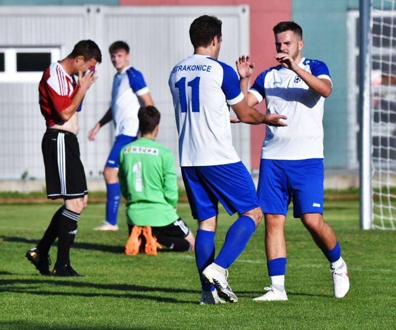 Fotbalový víkend opět přinese řadu zajímavých soubojů. Foto: Jan Škrle