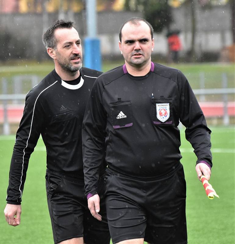 Divize dorostu: Junior Strakonice U19 - Táborsko B 2:2, penalty 4:2.