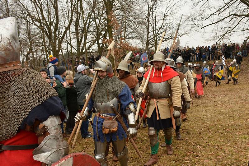 Akce se zúčastnilo 150 bojovníků, osm koní a tři a půl tisíce diváků.