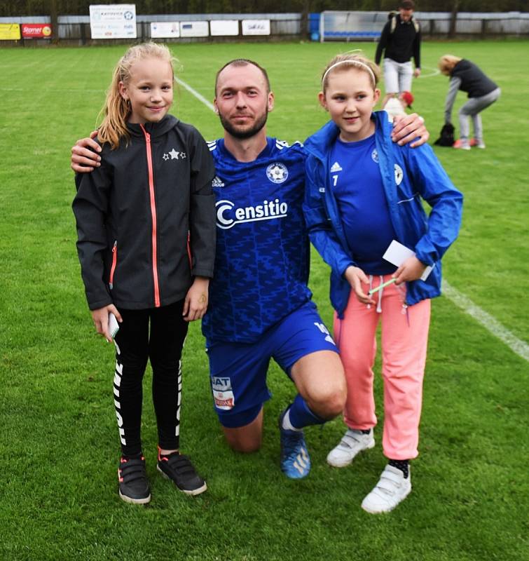 Fotbalová divize: Katovice - Doubravka 2:1 (2:0).