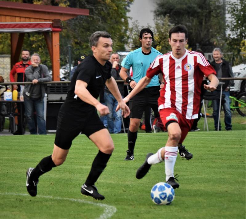 Fotbalový přebor kraje: Olešník - Blatná 4:1.