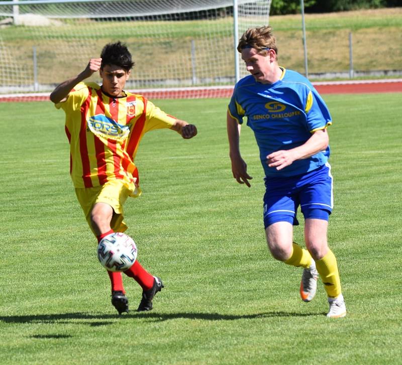 Divize staršího dorostu: Junior Strakonice - Senco Doubravka 3:2 (1:1).