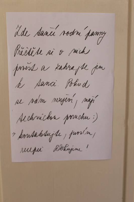 Městské muzeum v Blatné připravilo výstavu, které lidem přiblíží pověsti Blatenska a různé tajemné postavy, o nichž se v okolí vypráví. Navštívit ji můžete do 25. srpna.