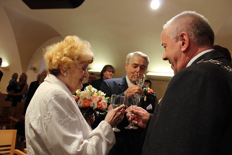 Manželé Anna a František Pejchalovi slavili 65 let společného manželství.