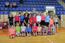 Julia Reisingerová pobesedovala s mladými basketbalistkami BK Strakonice.