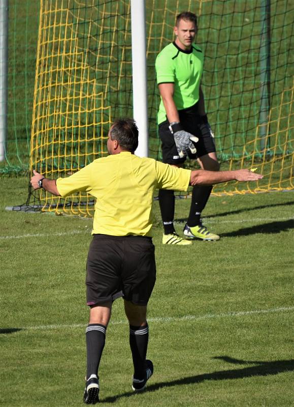 Fotbalová B třída: Osek B - Stachy 3:1.