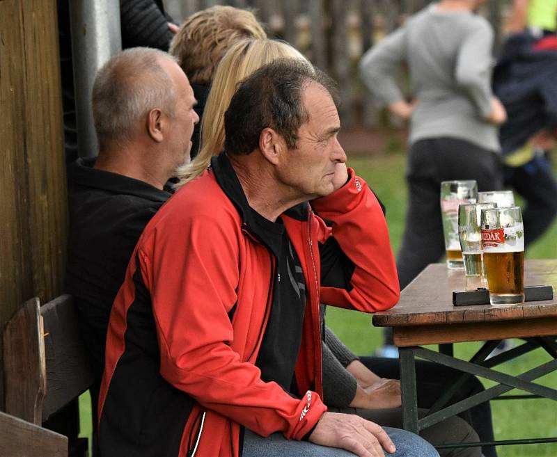 Fotbalový OP Strakonicka: Štěkeň - Chelčice 2:4.