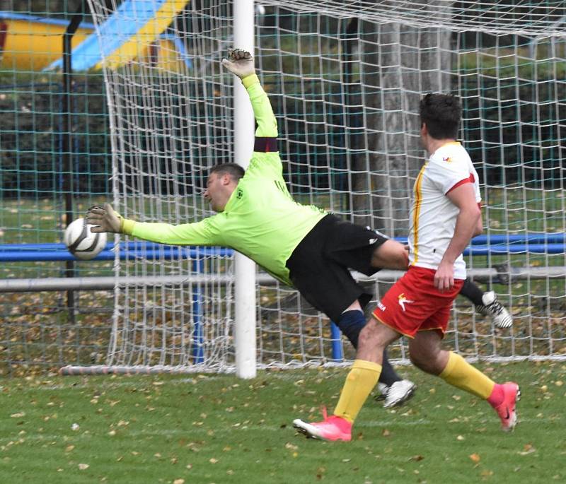 Fotbalisté Junioru Strakonice doma v derby porazili Prachatice 2:0.