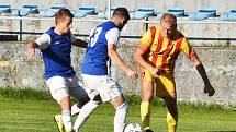 Fotbalový krajský přebor: Junior Strakonice - Třeboň 2:1.