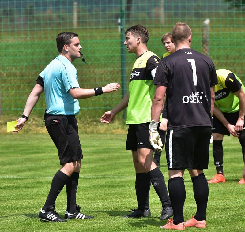 Fotbalový krajský přebor: Osek - Třeboň 0:4.