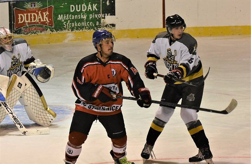 HC Strakonice – TJ Hluboká nad Vltavou Knights 8:5 (5:3, 1:1, 2:1).