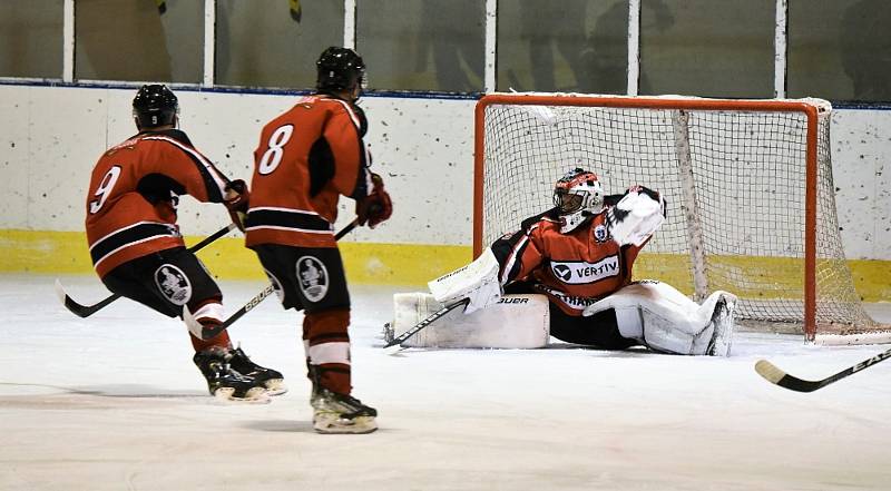 Hokejová KL: HC Strakonice - Slavoj Č. Krumov 6:3 (2:2, 3:0, 1:1).