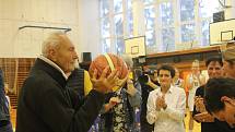 Křest Zlaté knihy strakonického basketbalu.