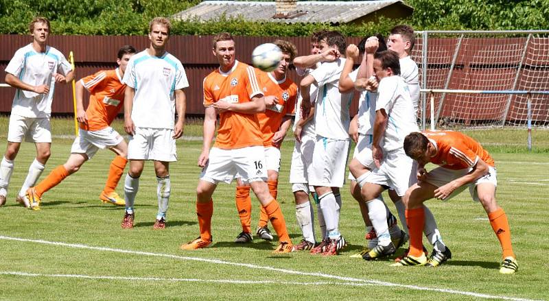 Katovice v generálce porazily doma Bernartice 6:3.