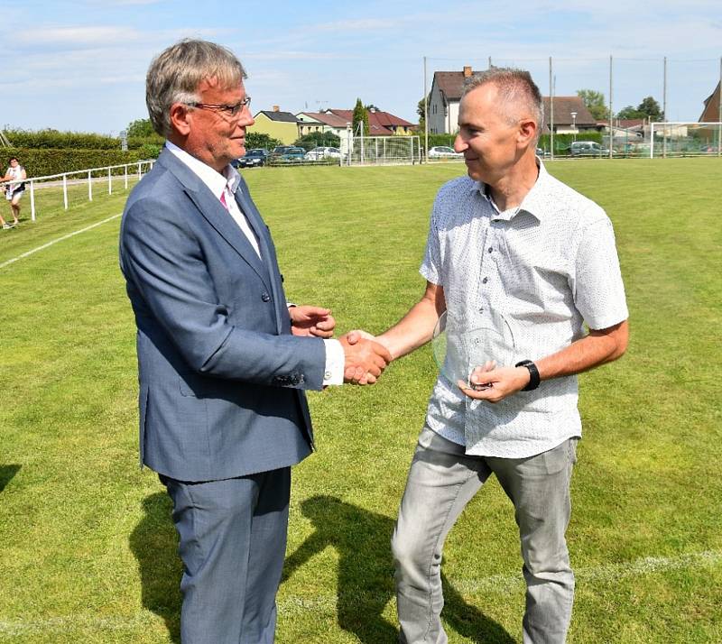 Fotbalisté Chelčic v sobotu oslavili šedesáté narozeniny klubu.