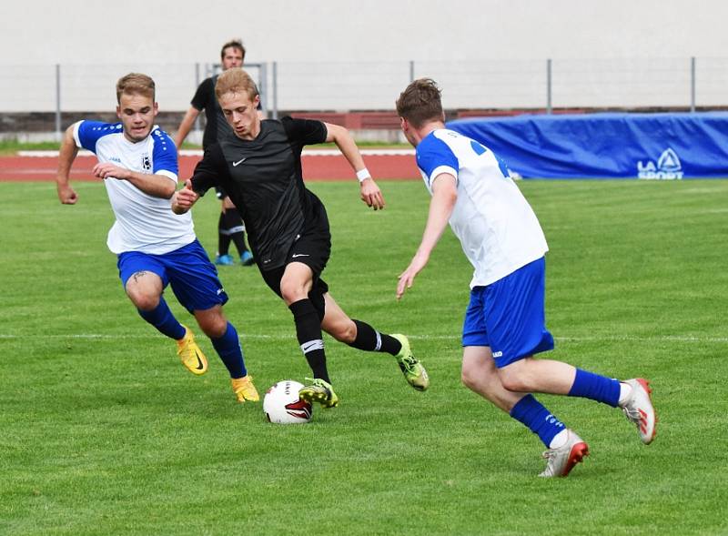 Fotbalový KP: Junior Strakonice - Olešník 0:1 (0:0).